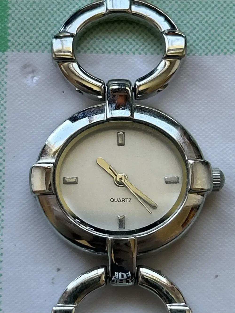 Silver Tone Oval Dial Women’s Quartz Watch